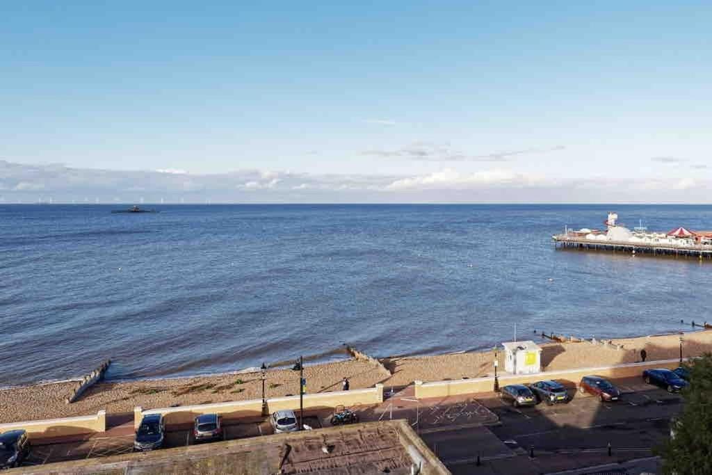 Stylish Beach Front Retreat 2 Bedrooms Herne Bay Esterno foto